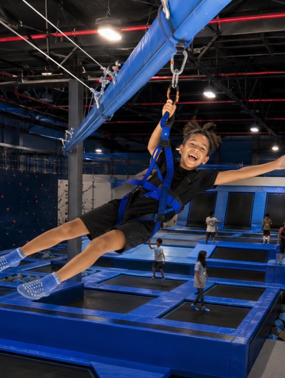 Zona de trampolines para niños en SUMMIT Wellness Club